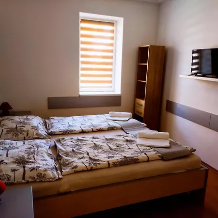 Aranyhal Apartman Sarvar Exterior photo