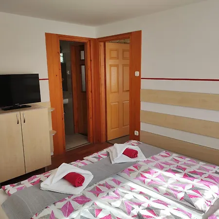 Aranyhal Apartman Sarvar Exterior photo
