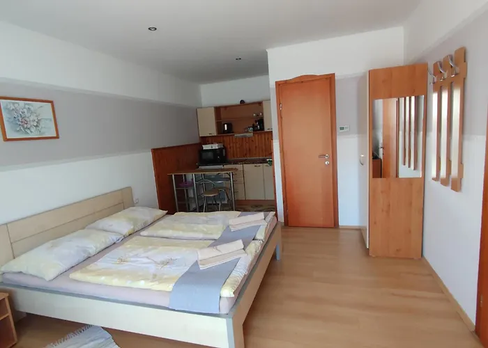 Aranyhal Apartman